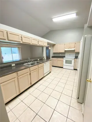 Propiedad en alquiler con 3 habitaciones y 2 baños en Savannah