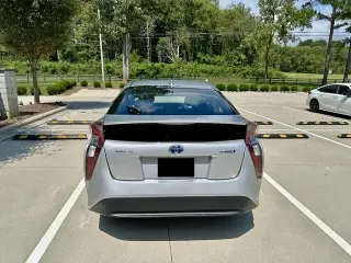 2017 Toyota Prius III Touring