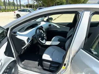 2017 Toyota Prius III Touring