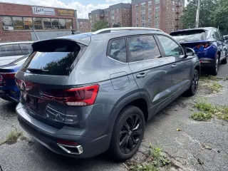 Volkswagen Taos 2024 SE 4dr SUV