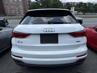 Audi Q3 2024 AWD quattro S line Premium 45 TFSI 4dr SUV