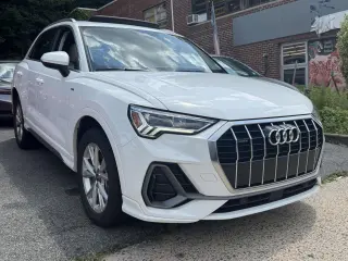 Audi Q3 2024 AWD quattro S line Premium 45 TFSI 4dr SUV