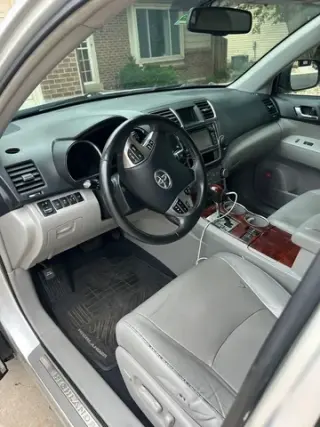 2013 Toyota HIGHLANDER LTD