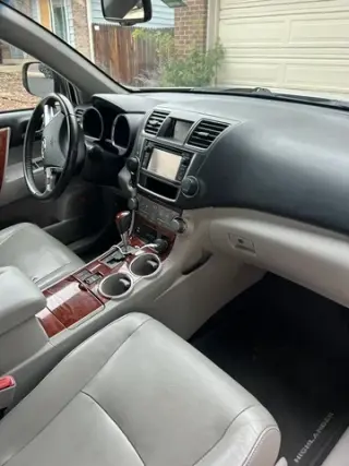 2013 Toyota HIGHLANDER LTD