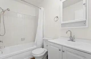 1 Bedroom 1 Bath Apt in Carson