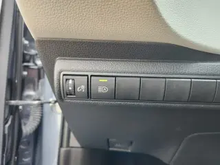 2020 Corolla SE