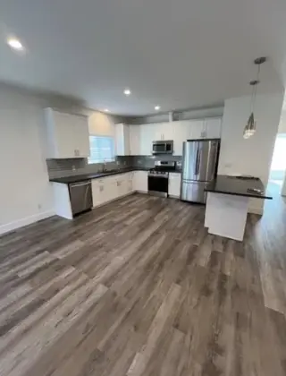 2 Bedroom Apt in W Pico Blvd