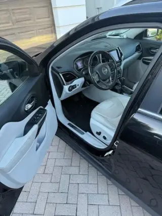 2019 Jeep Cherokee LTD