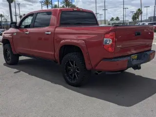Toyota Tundra 2015 4x4 Platinum 4dr CrewMax Cab Pickup SB (5.7L V8 FFV)