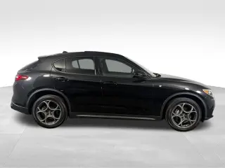 2022 Alfa Romeo Stelvio