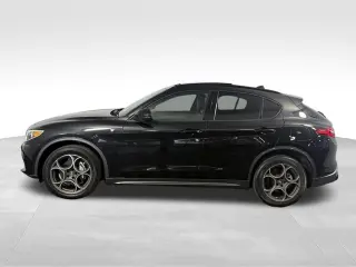 2022 Alfa Romeo Stelvio