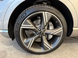 2026 Genesis GV80
