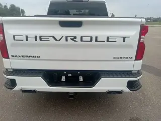 2021 Silverado CUSTOM 4x4