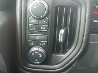 2021 Silverado CUSTOM 4x4