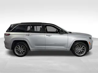 2022 Jeep Grand Cherokee
