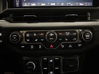 2024 Jeep Gladiator