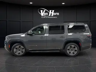 2022 Jeep Wagoneer