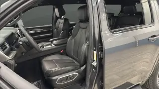 2022 Jeep Wagoneer