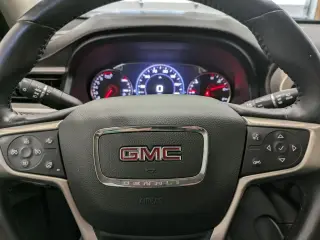 2022 GMC Acadia