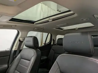 2022 GMC Acadia