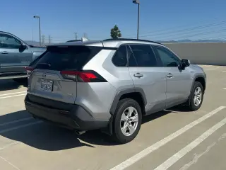 Toyota RAV4 Hybrid 2020 AWD XLE 4dr SUV