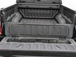 2023 GMC Canyon