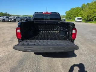 2024 GMC Canyon