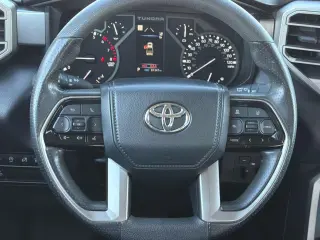 Toyota Tundra 2022 4x2 SR5 4dr CrewMax Cab Pickup SB