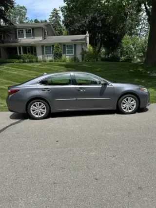 2015 Lexus ES 350 Sedan 4D