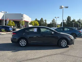 Toyota Corolla 2025 LE 4dr Sedan