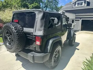 2013 Jeep Wrangler Sport 4D