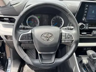 2022 Toyota Highlander Hybrid