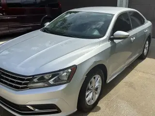 2016 Volkswagen Passat S