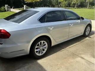 2016 Volkswagen Passat S
