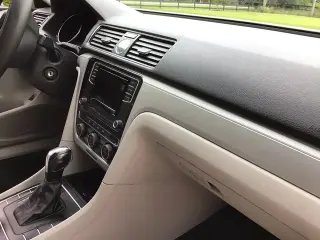 2016 Volkswagen Passat S