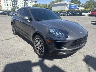 2017 Porsche Macan