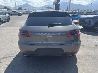 2017 Porsche Macan