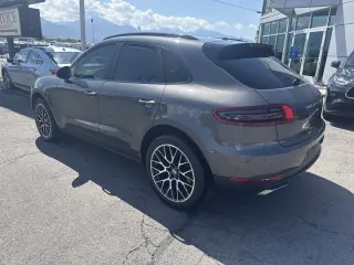 2017 Porsche Macan