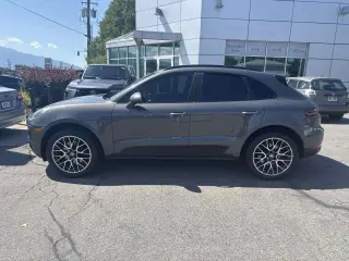 2017 Porsche Macan