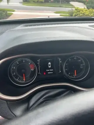2016 Cherokee SPORT