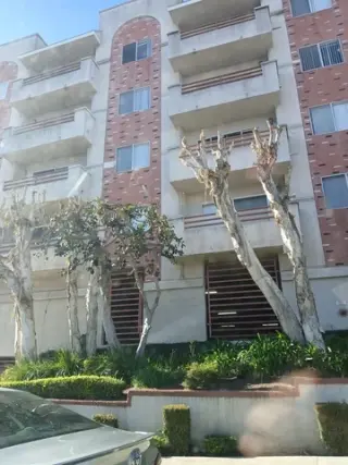 😀CUARTO LA 90004 hoover/3rd