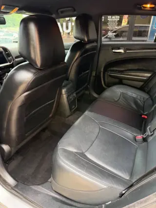 Chrysler 300 2018