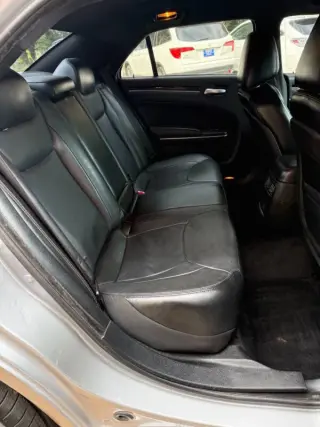 Chrysler 300 2018