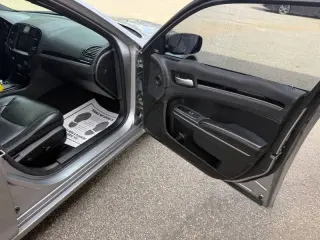 Chrysler 300 2018