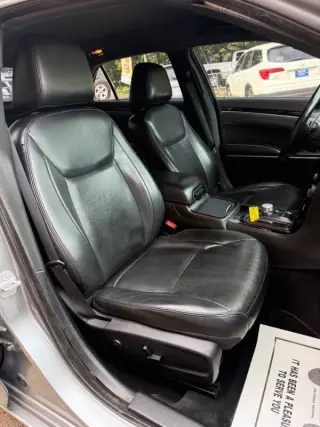 Chrysler 300 2018