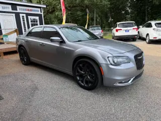 Chrysler 300 2018