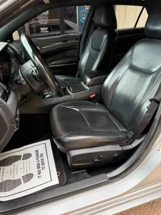 Chrysler 300 2018