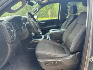 2022 Chevrolet Silverado 1500 Limited RST Crew Cab 4WD