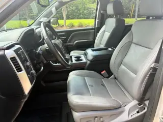 2018 GMC Sierra 1500 SLT Crew Cab Long Box 4WD