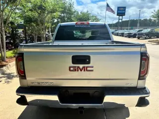 2018 GMC Sierra 1500 SLT Crew Cab Long Box 4WD